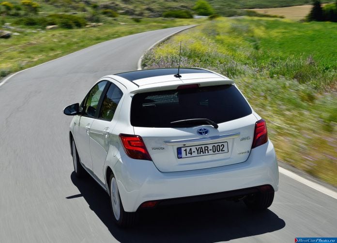 2015 Toyota Yaris - фотография 82 из 118