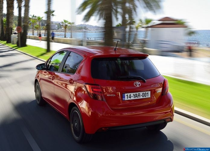 2015 Toyota Yaris - фотография 86 из 118