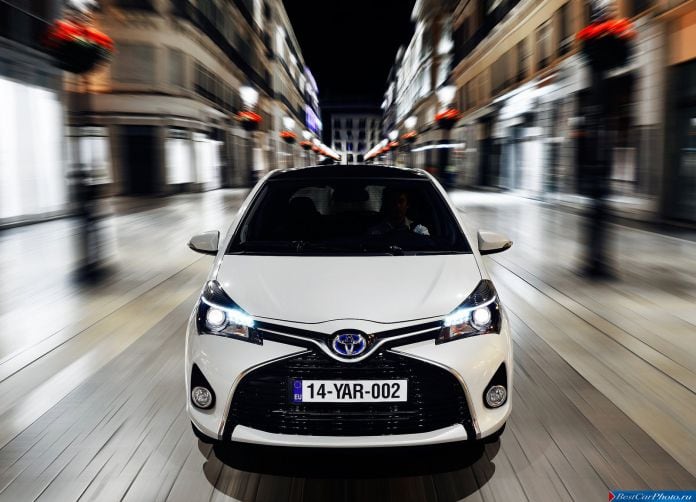 2015 Toyota Yaris - фотография 92 из 118