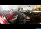 toyota_2015_yaris_105.jpg
