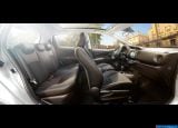 toyota_2015_yaris_106.jpg