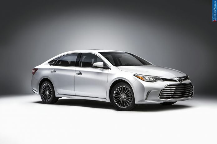 2016 Toyota Avalon - фотография 2 из 19