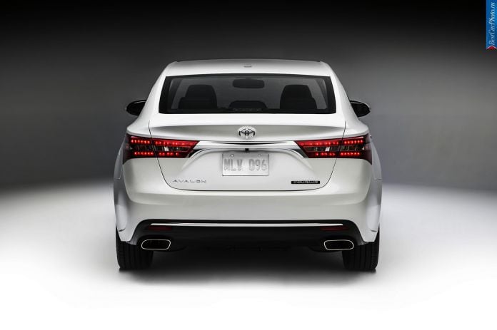 2016 Toyota Avalon - фотография 6 из 19