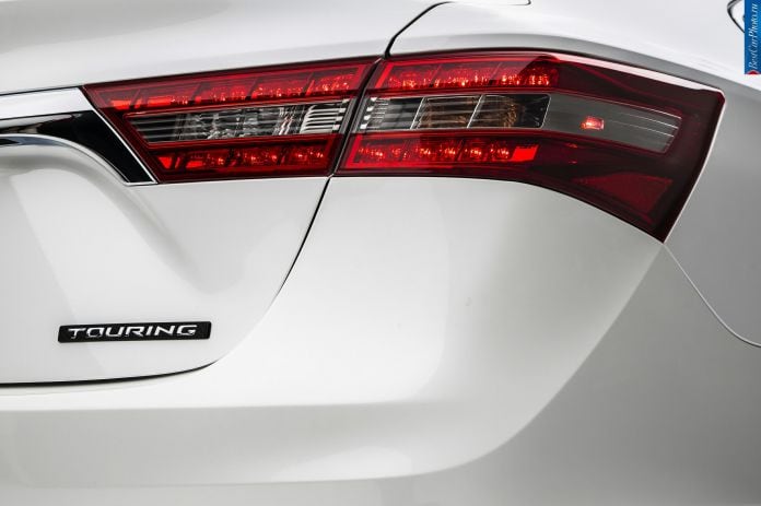 2016 Toyota Avalon - фотография 9 из 19
