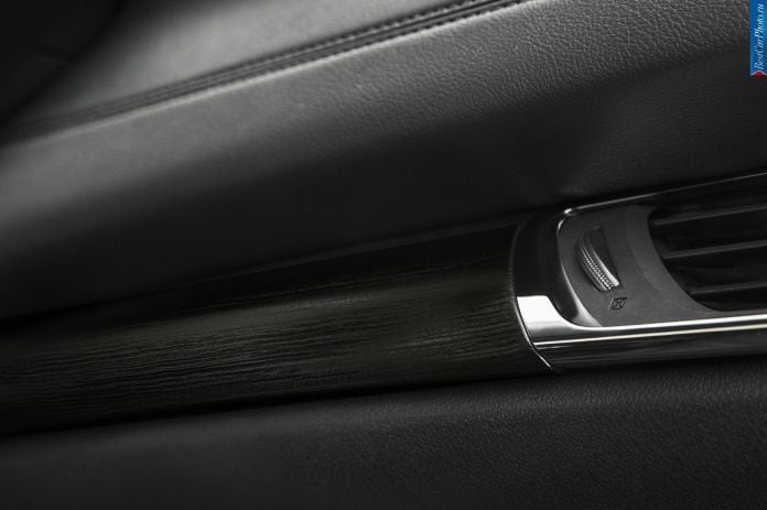 2016 Toyota Avalon - фотография 17 из 19