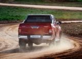 toyota_2016_hilux_039.jpg