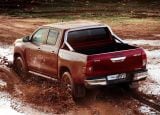 toyota_2016_hilux_040.jpg