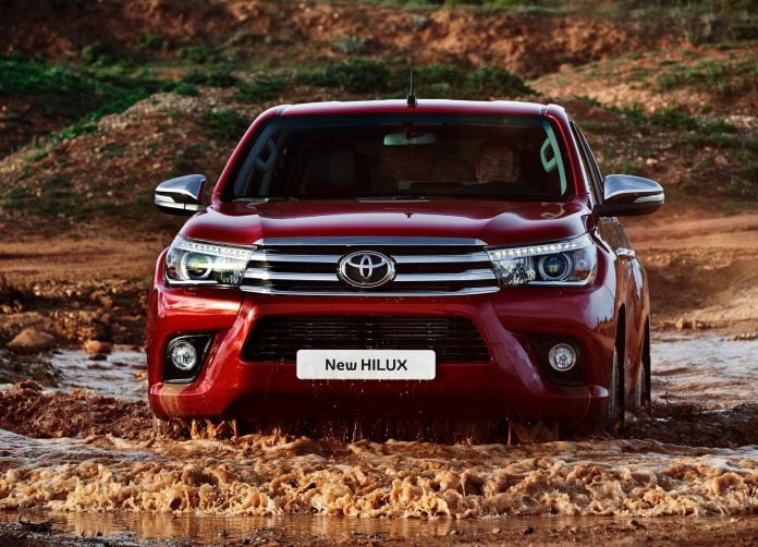 2016 Toyota Hilux - фотография 17 из 85