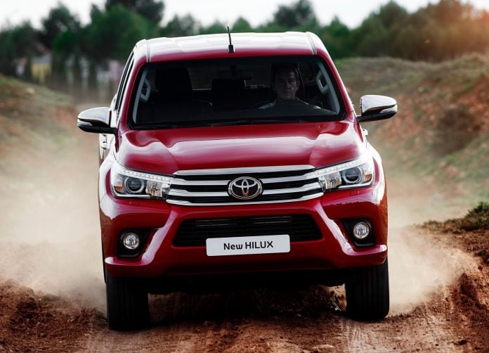 2016 Toyota Hilux - фотография 23 из 85
