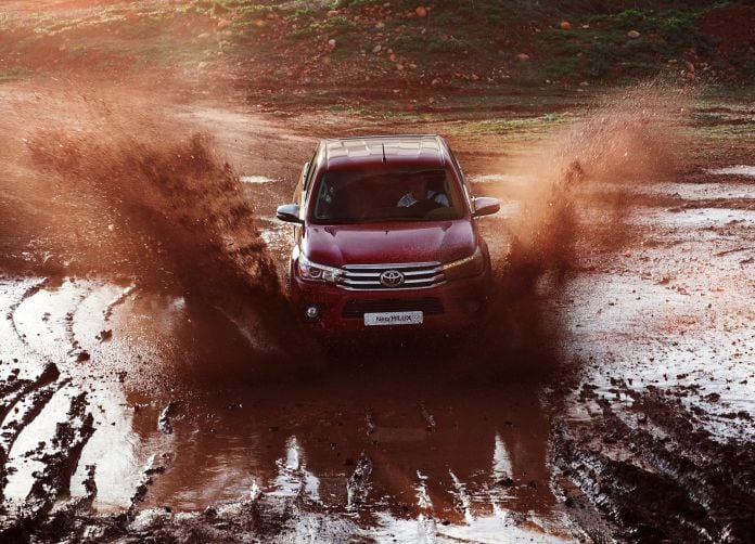 2016 Toyota Hilux - фотография 28 из 85