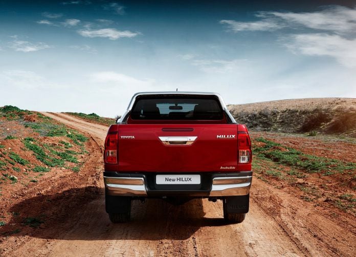 2016 Toyota Hilux - фотография 29 из 85