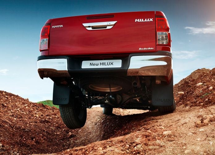 2016 Toyota Hilux - фотография 31 из 85