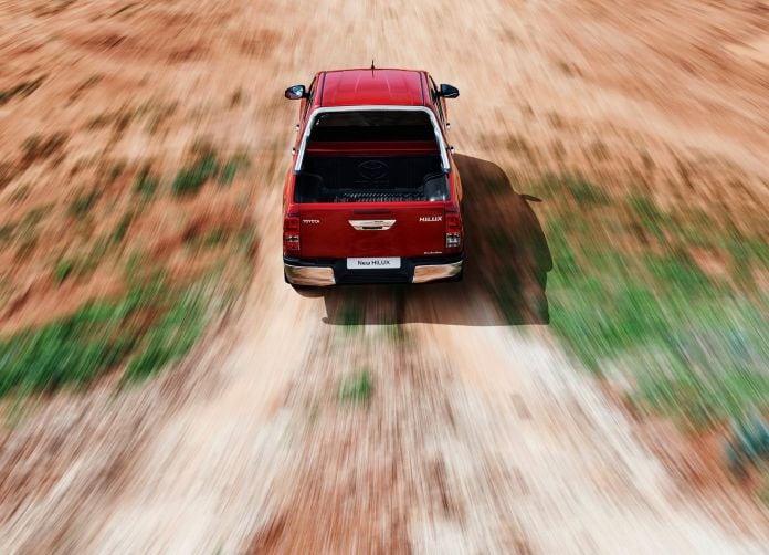 2016 Toyota Hilux - фотография 33 из 85