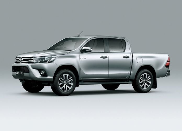 2016 Toyota Hilux - фотография 37 из 85