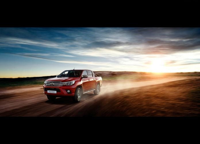 2016 Toyota Hilux - фотография 44 из 85