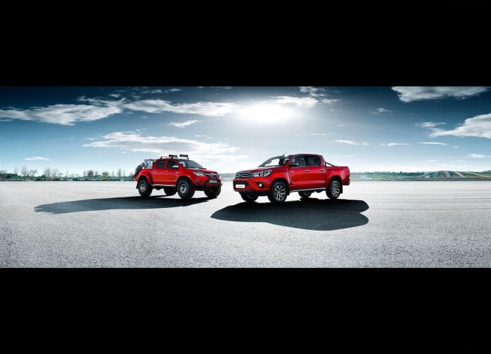 2016 Toyota Hilux - фотография 49 из 85