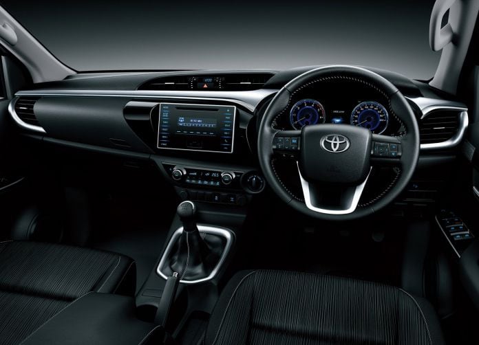 2016 Toyota Hilux - фотография 52 из 85