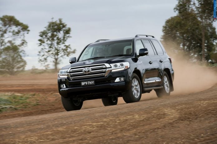2016 Toyota Land Cruiser - фотография 3 из 5
