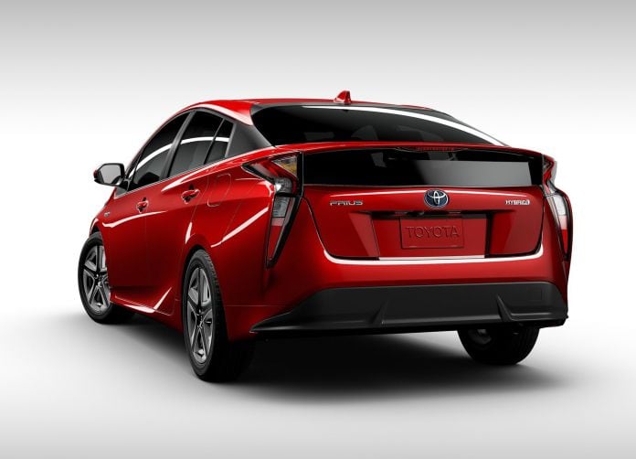 2016 Toyota Prius - фотография 24 из 53