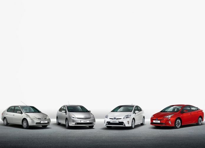 2016 Toyota Prius - фотография 26 из 53