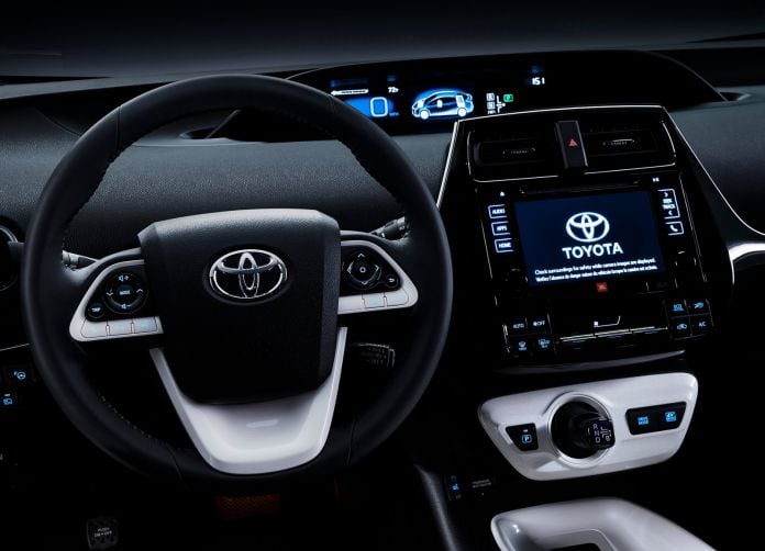 2016 Toyota Prius - фотография 27 из 53