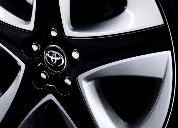 2016 Toyota Prius - фотография 53 из 53