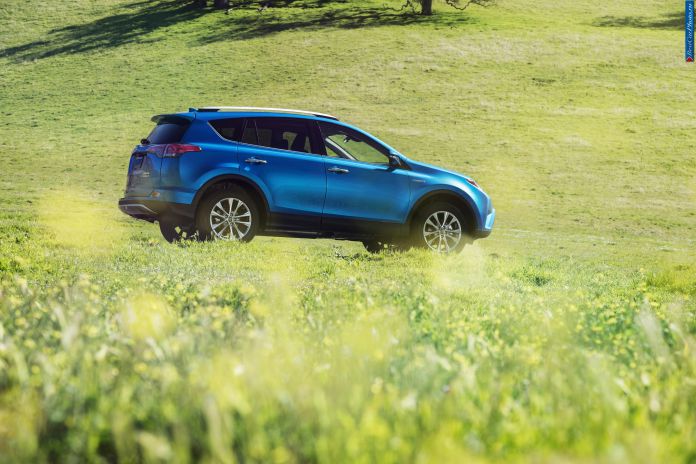 2016 Toyota Rav4 Hybrid - фотография 3 из 50
