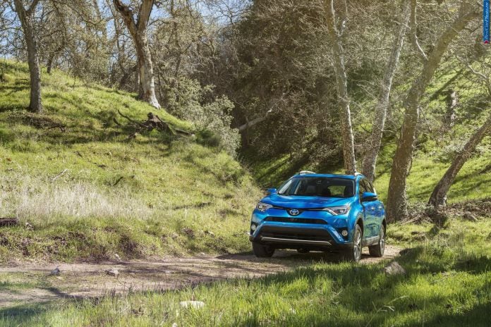 2016 Toyota Rav4 Hybrid - фотография 4 из 50