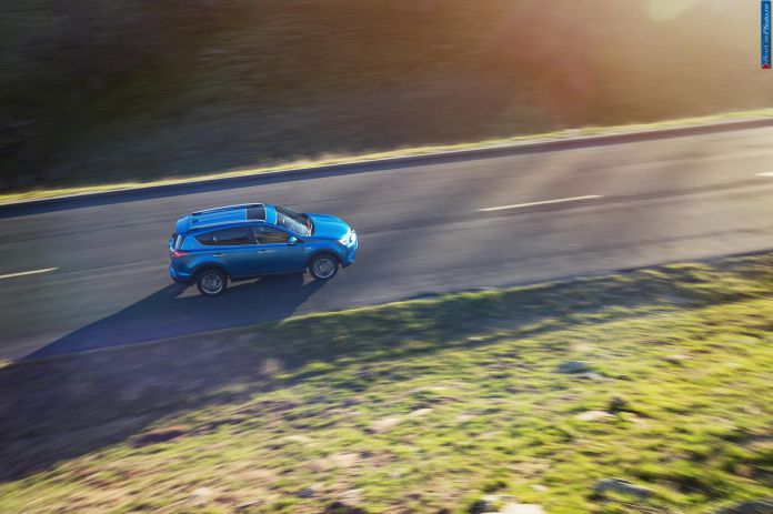 2016 Toyota Rav4 Hybrid - фотография 16 из 50