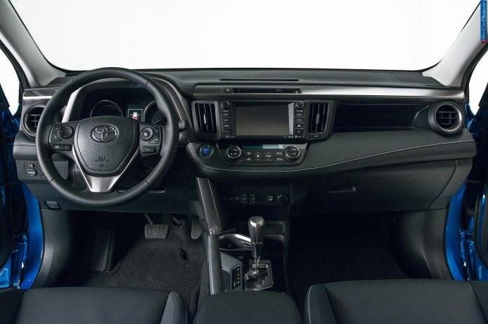 2016 Toyota Rav4 Hybrid - фотография 38 из 50