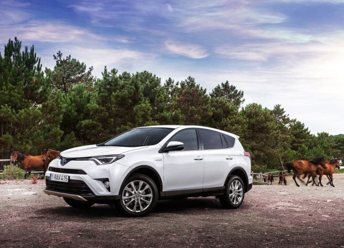 2016 Toyota RAV4 Hybrid EU - фотография 10 из 52