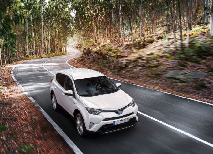 2016 Toyota RAV4 Hybrid EU - фотография 12 из 52