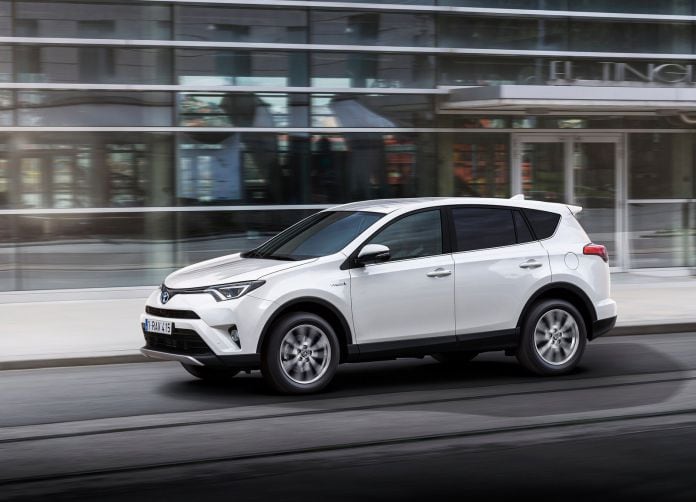2016 Toyota RAV4 Hybrid EU - фотография 15 из 52