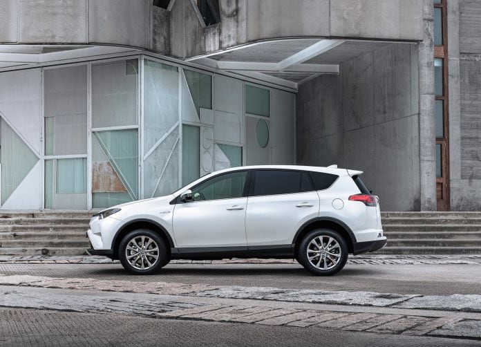 2016 Toyota RAV4 Hybrid EU - фотография 26 из 52