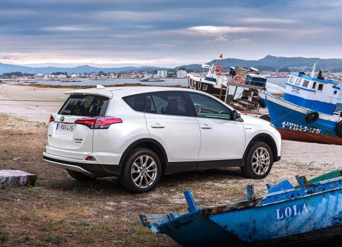 2016 Toyota RAV4 Hybrid EU - фотография 29 из 52