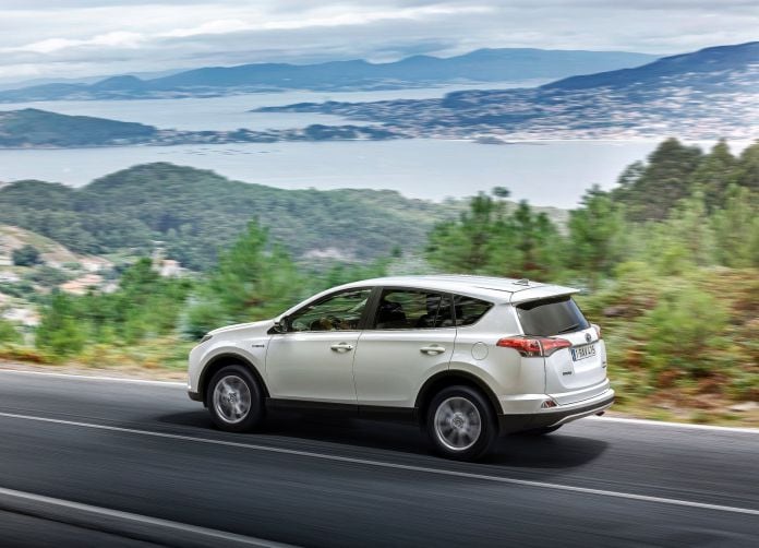 2016 Toyota RAV4 Hybrid EU - фотография 33 из 52