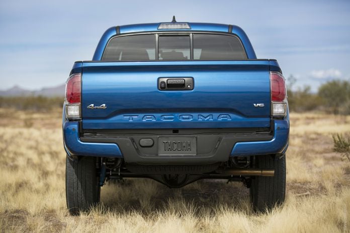 2016 Toyota Tacoma - фотография 16 из 45