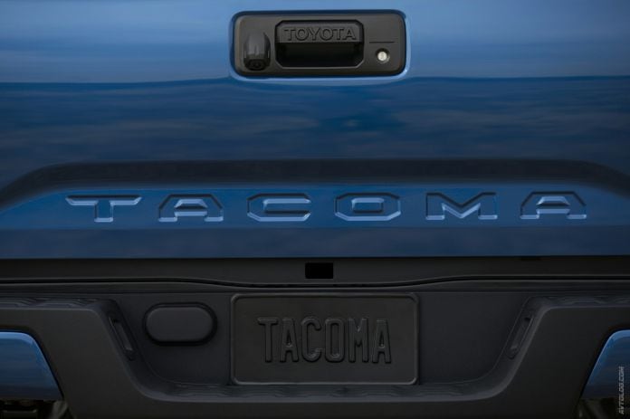 2016 Toyota Tacoma - фотография 26 из 45