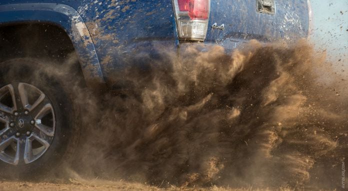 2016 Toyota Tacoma - фотография 28 из 45