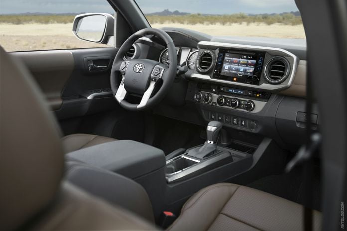 2016 Toyota Tacoma - фотография 34 из 45