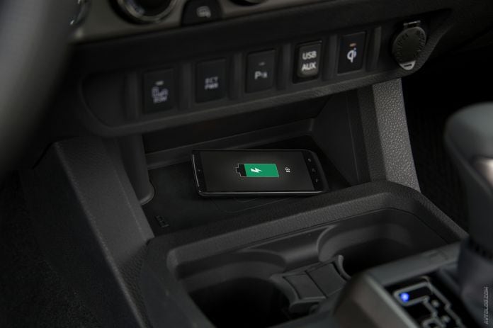 2016 Toyota Tacoma - фотография 38 из 45