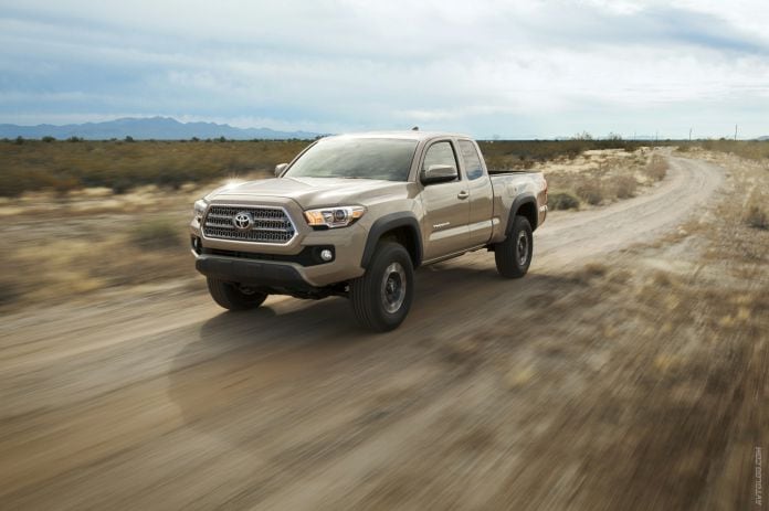 2016 Toyota Tacoma TRD Off-Road - фотография 5 из 26