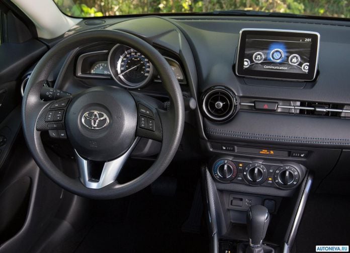 2016 Toyota Yaris Sedan - фотография 31 из 65