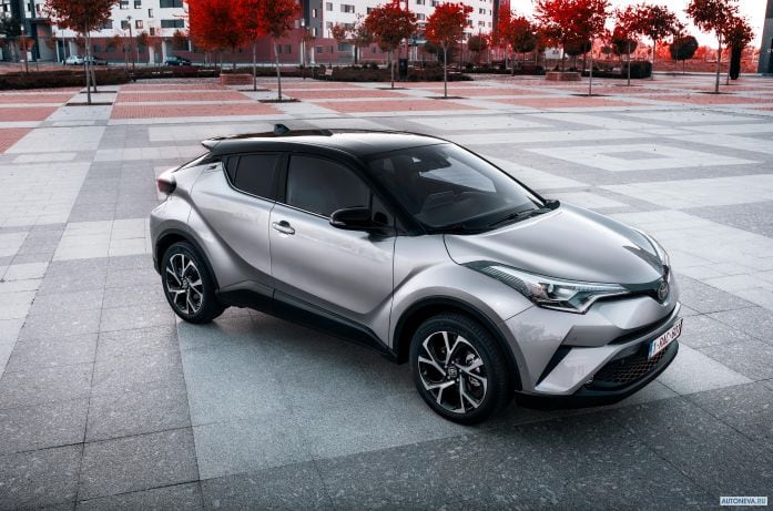 2017 Toyota C-HR - фотография 11 из 30