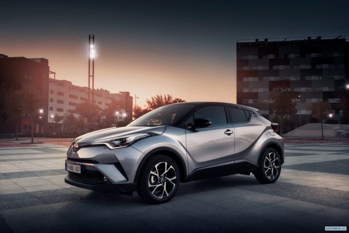 2017 Toyota C-HR - фотография 13 из 30