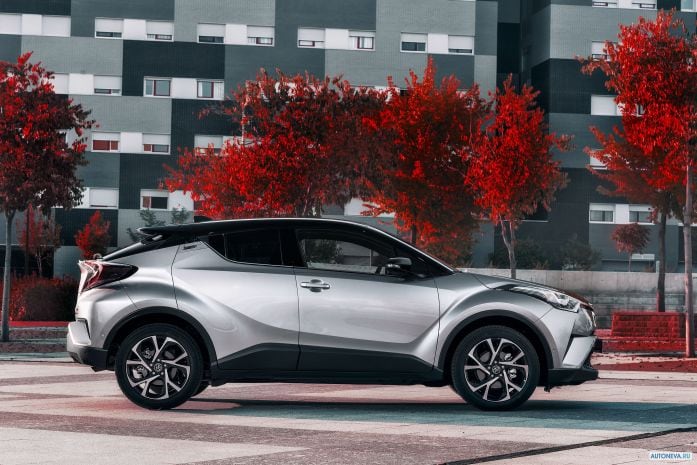 2017 Toyota C-HR - фотография 16 из 30