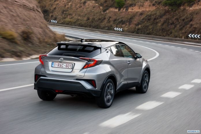 2017 Toyota C-HR - фотография 25 из 30