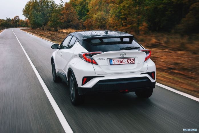 2017 Toyota C-HR - фотография 26 из 30