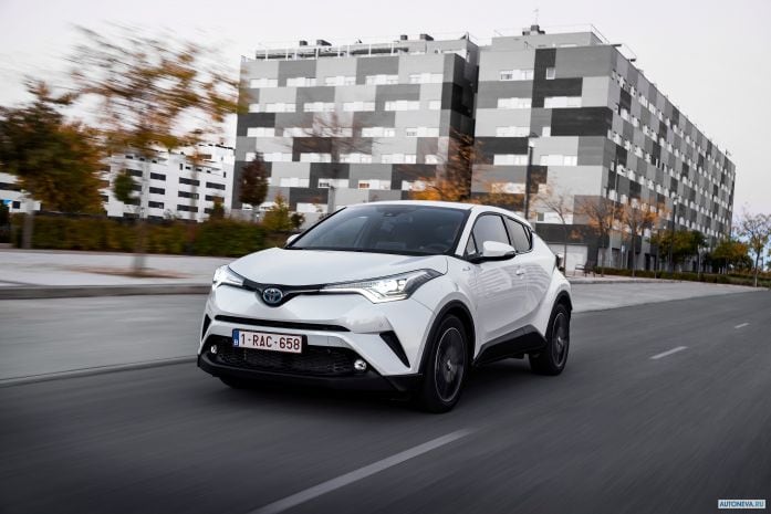 2017 Toyota C-HR hybrid - фотография 2 из 34 2017 Toyota C-HR hybrid - фотография 2 из 34