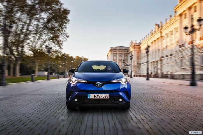 2017 Toyota C-HR hybrid - фотография 8 из 34 2017 Toyota C-HR hybrid - фотография 8 из 34